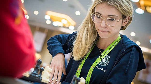 Anna Cramling Bellón defiende a Suecia al lado de su madre, Pia Cramling, en un equipo cuyo capitán es Juan Manuel Bellón