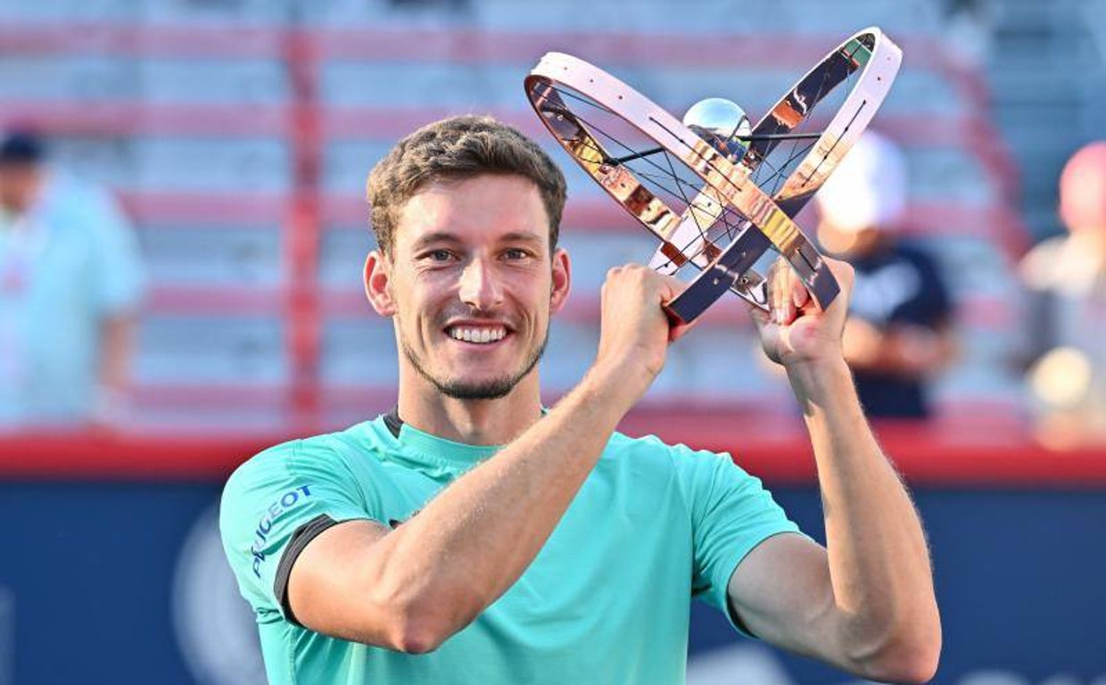 Pablo Carreño, con el trofeo de campeón