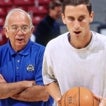 Muere Pete Carril, el padre del baloncesto moderno que tenía sus orígenes en un pueblo de León