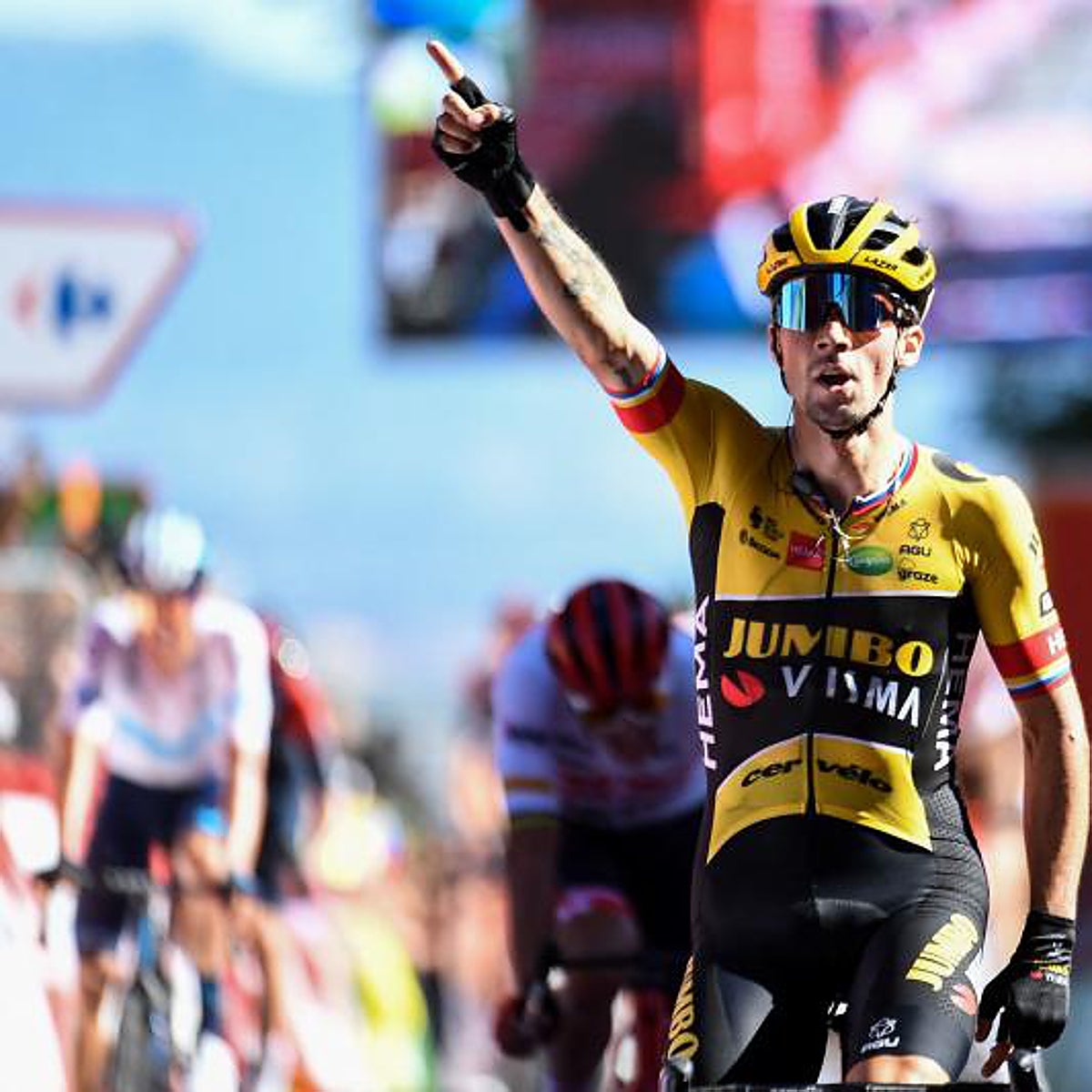 Roglic inicia la cosecha en la Vuelta