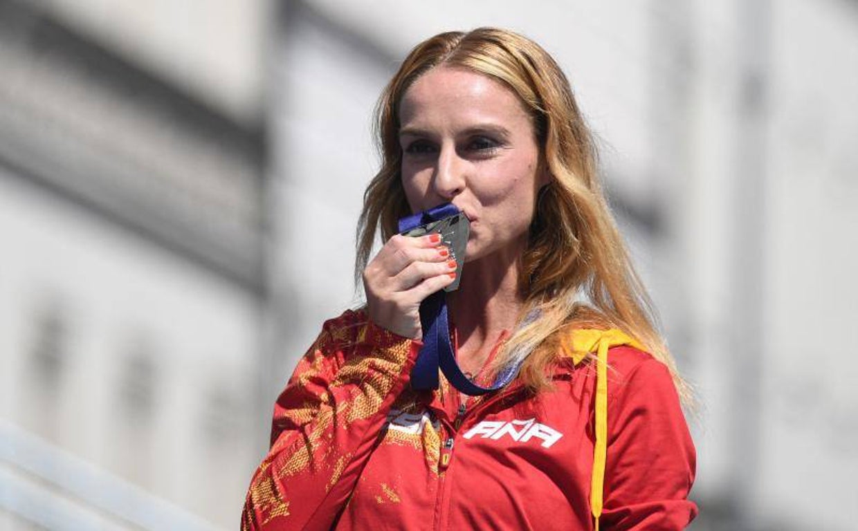 Raquel González, con la medalla de plata en el Europeo