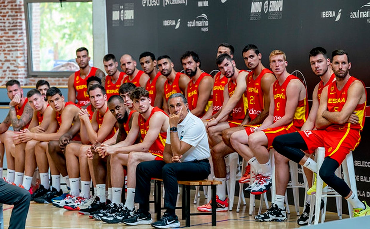 La selección, durante el acto de presentación a principios de agosto