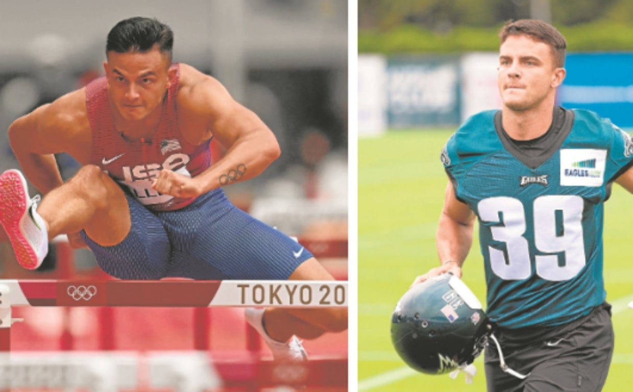 Devon Allen, de vallista, en los Mundiales de atletismo de Oregon. A la derecha, Devon Allen, en las prácticas con Philadelphia Eagles