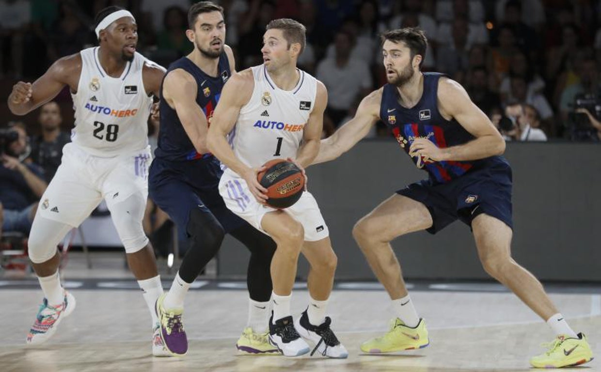 Tobey y Satoransky defienden a Causeur y Yabusele