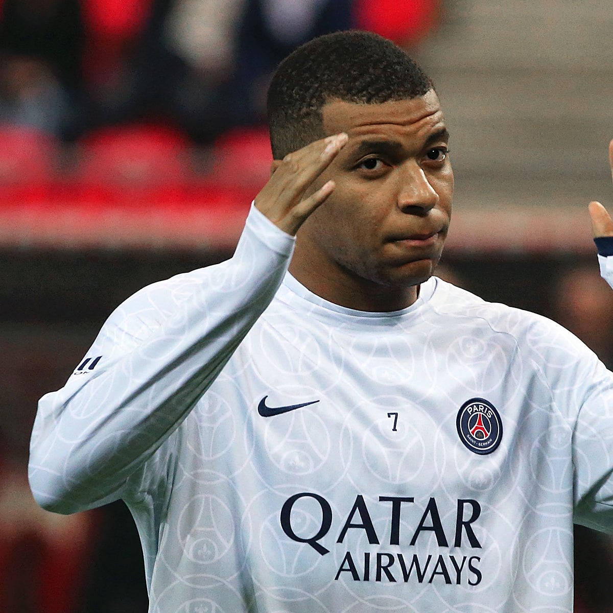 Mbappé reabre el culebrón y pide dejar el PSG en enero