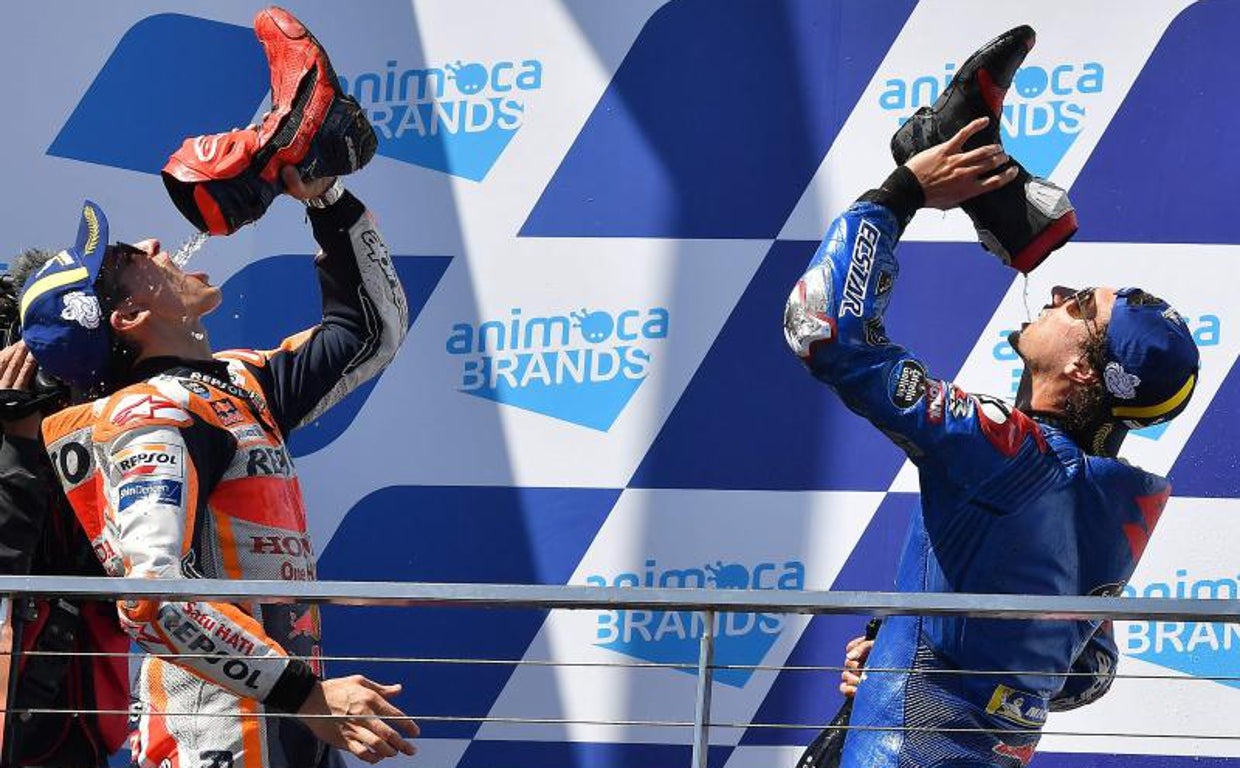 Marquez y Rins celebran en el podio su carrera en Australia