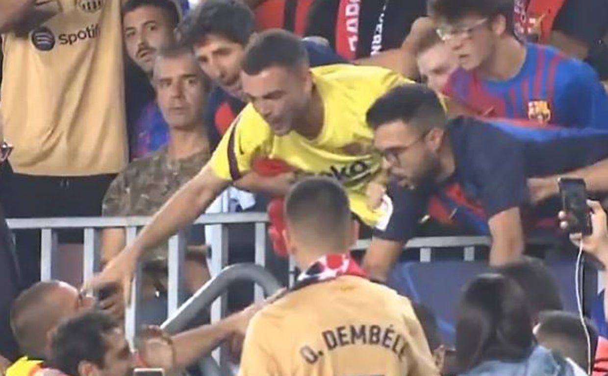 Collejas, escupitajos e insultos a un hincha del Bayern en las gradas del Camp Nou