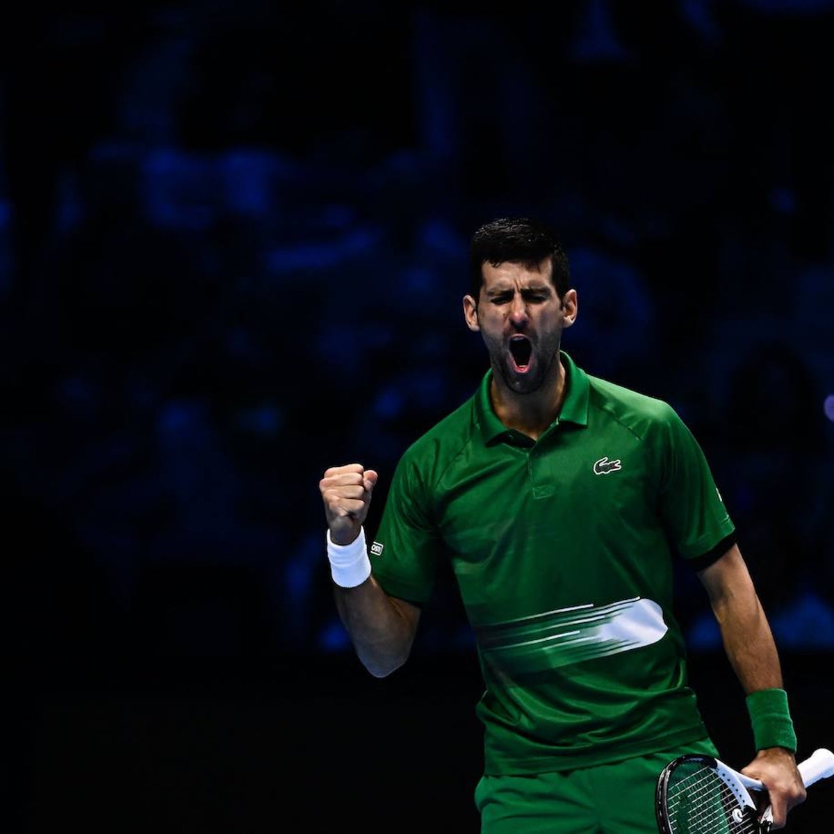 Djokovic levanta su sexta Copa de Maestros y empata con Federer