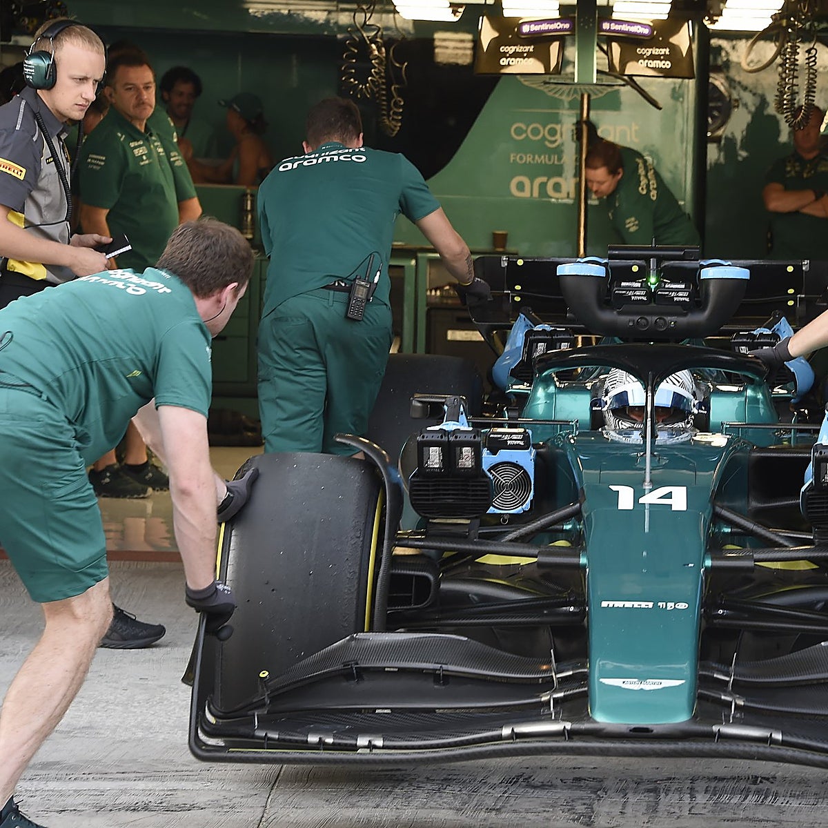 Comienza la aventura de Fernando Alonso en Aston Martin