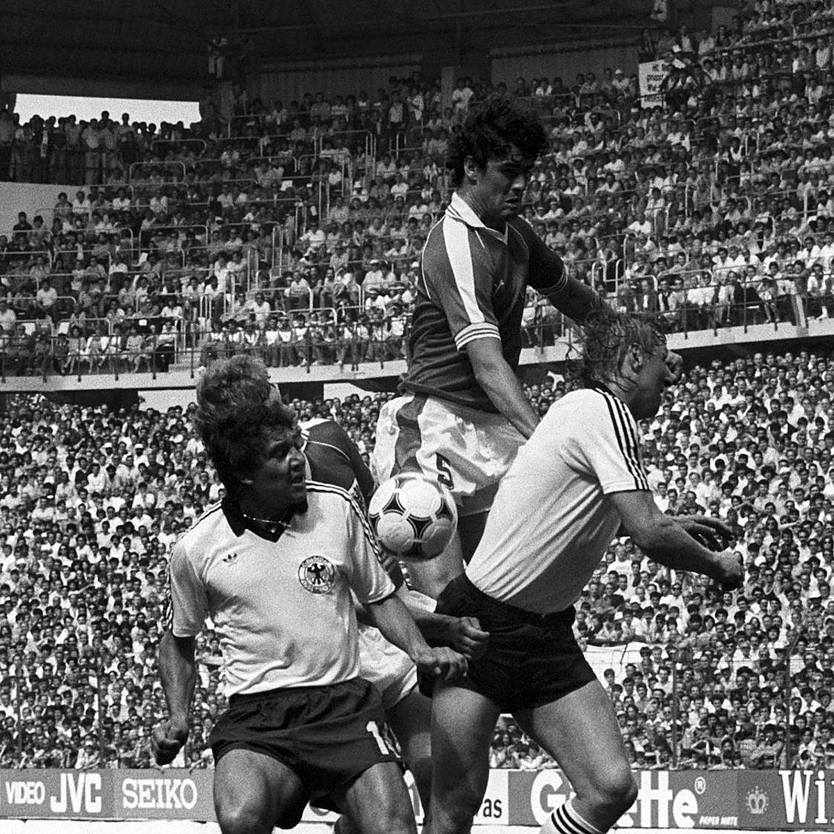 El día que Alemania apareció en las páginas de sucesos junto a un robo de joyas