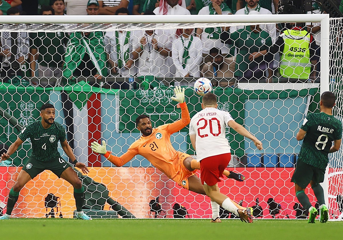 Polonia baja de la nube a Arabia Saudí