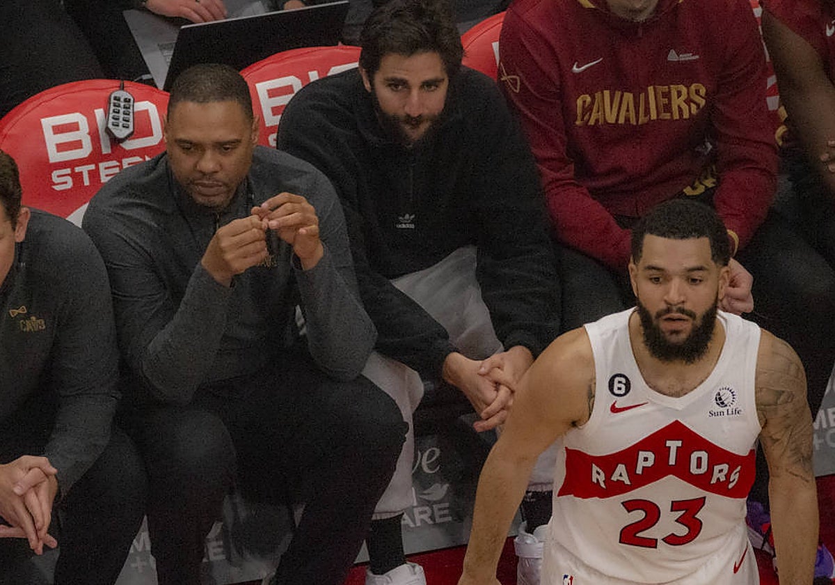 Ricky Rubio, en la grada viendo un partido de su equipo
