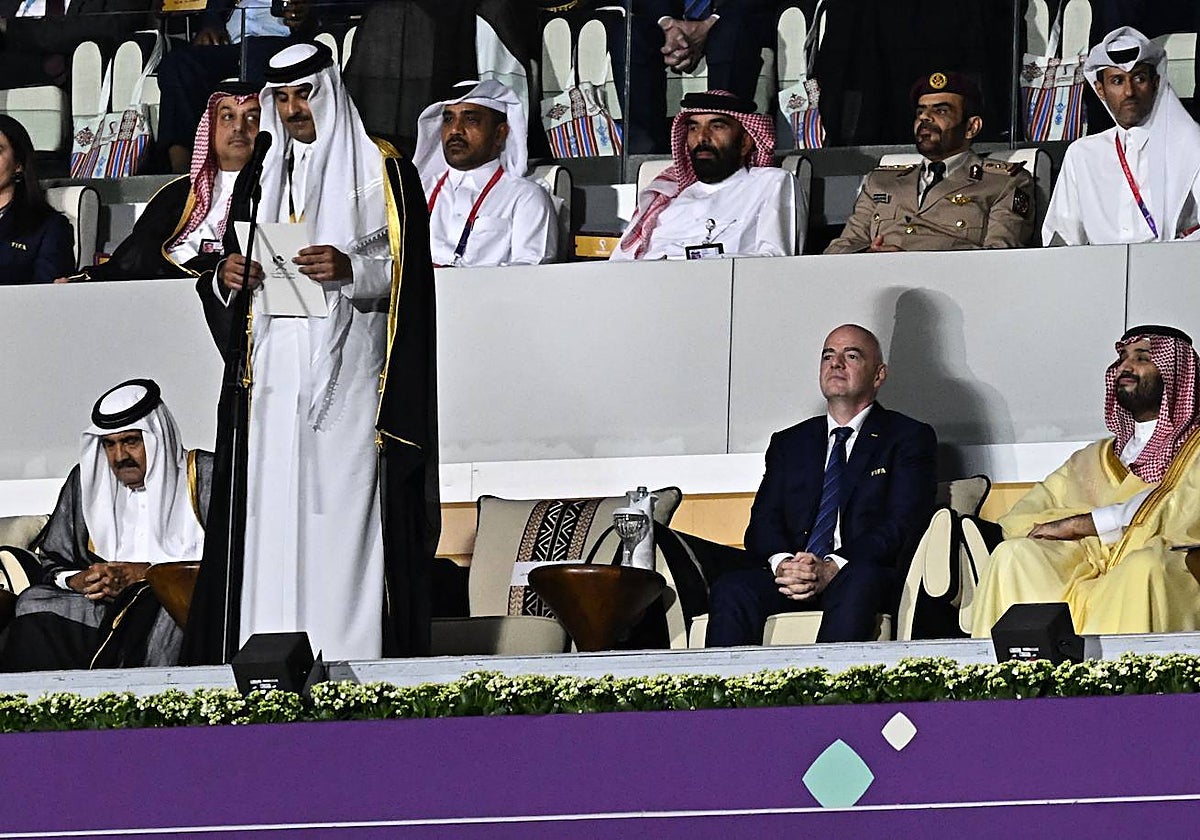 El Emir de Qatar Tamim bin Hamad al-Thani, en la jornada inaugural