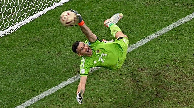 De Dibu Martínez a Mbappé, el once ideal del Mundial