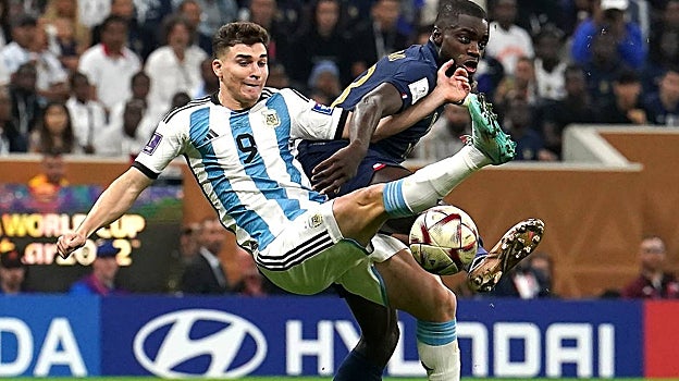 De Dibu Martínez a Mbappé, el once ideal del Mundial