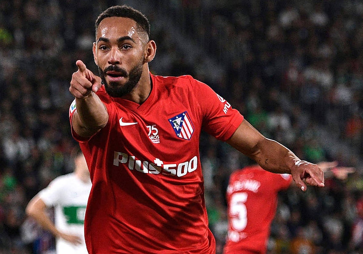 Cunha celebra uno de sus goles con el Atlético