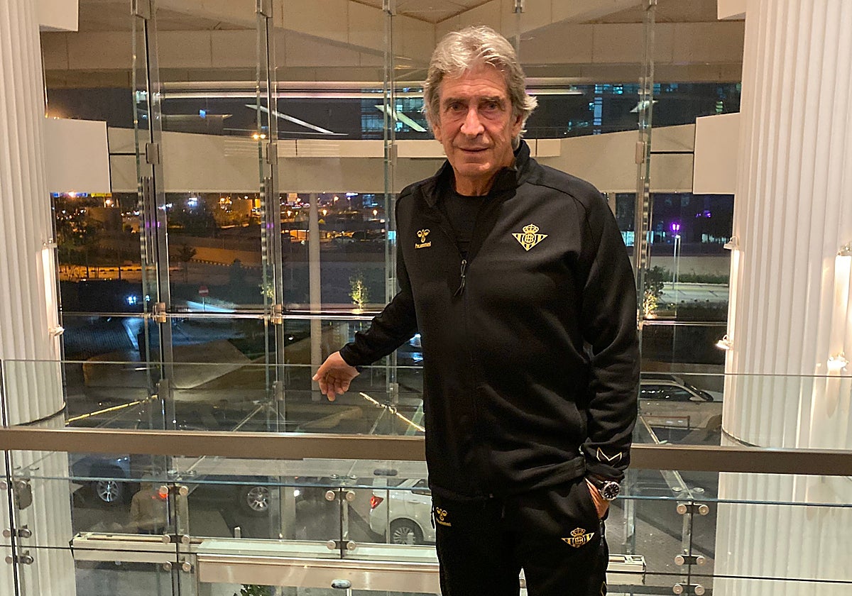 Pellegrini posa para ABC en el Hotel Hilton de Riad