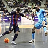 La demora que ha puesto en pie de guerra a los aficionados e irrita a los clubes