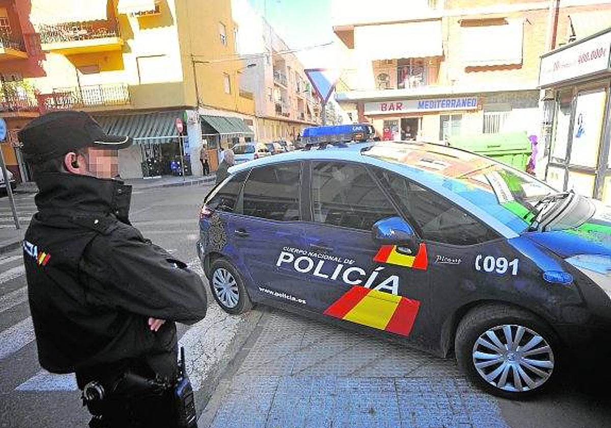 Futbolistas, grupos encriptados y mulas: así amañaba un partido la red de apuestas ilegales desarticulada