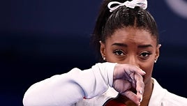 Simone Biles culpa al FBI de permitir que continuasen los abusos sexuales