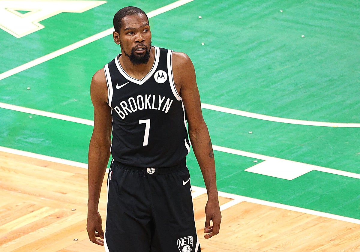 Durant promedia esta temporada 29.7 puntos por partido