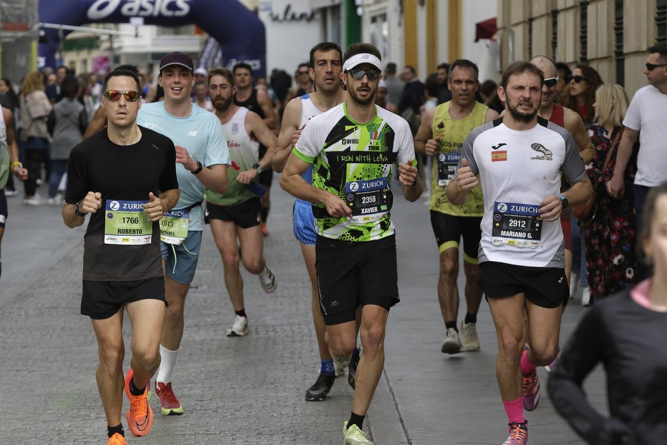 Participantes en el Zurich Maratón de Sevilla 2023