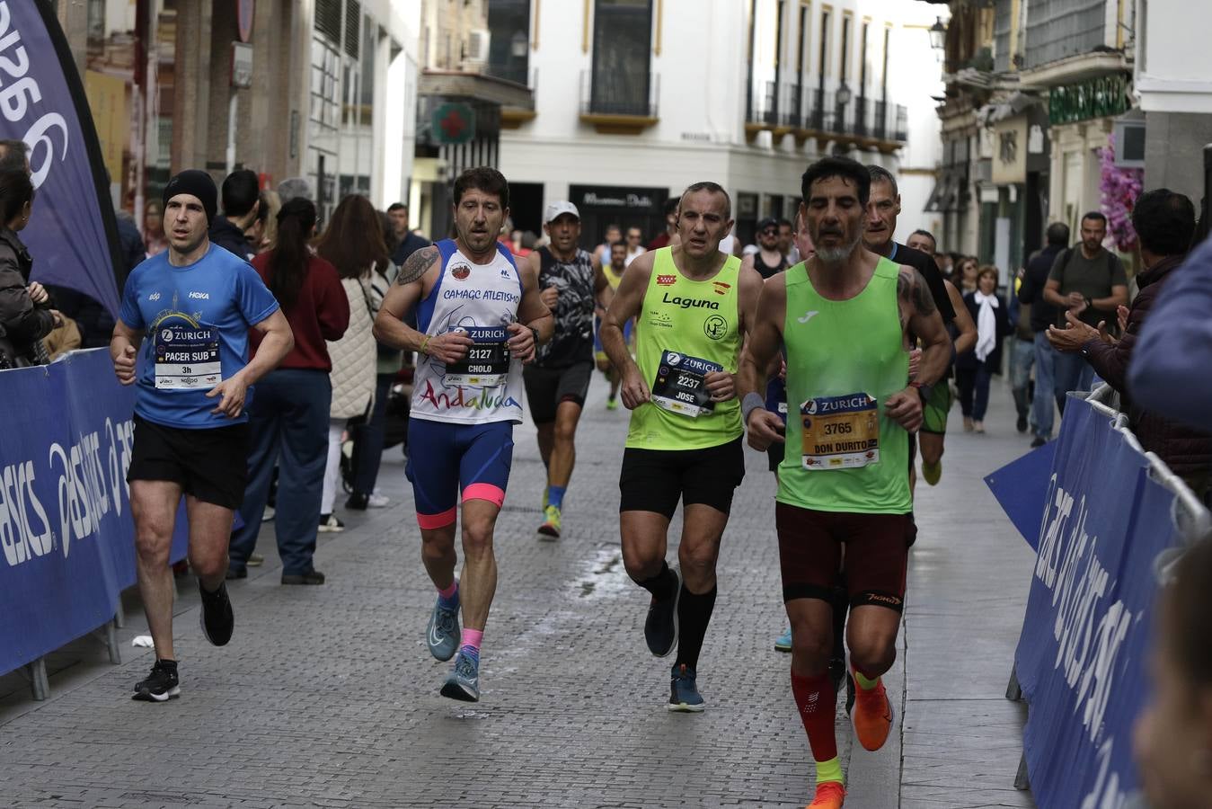Participantes en el Zurich Maratón de Sevilla 2023