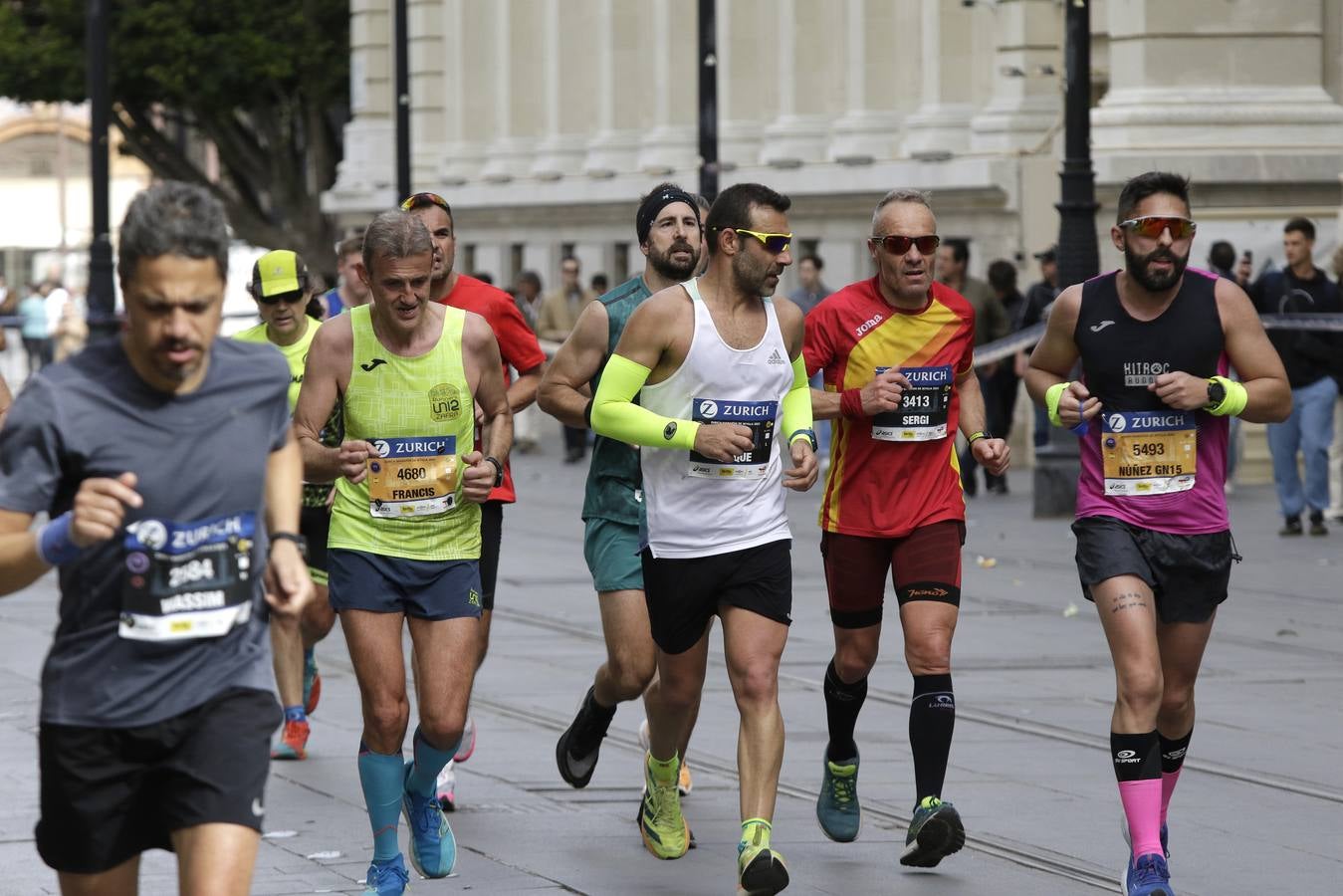 Participantes en el Zurich Maratón de Sevilla 2023