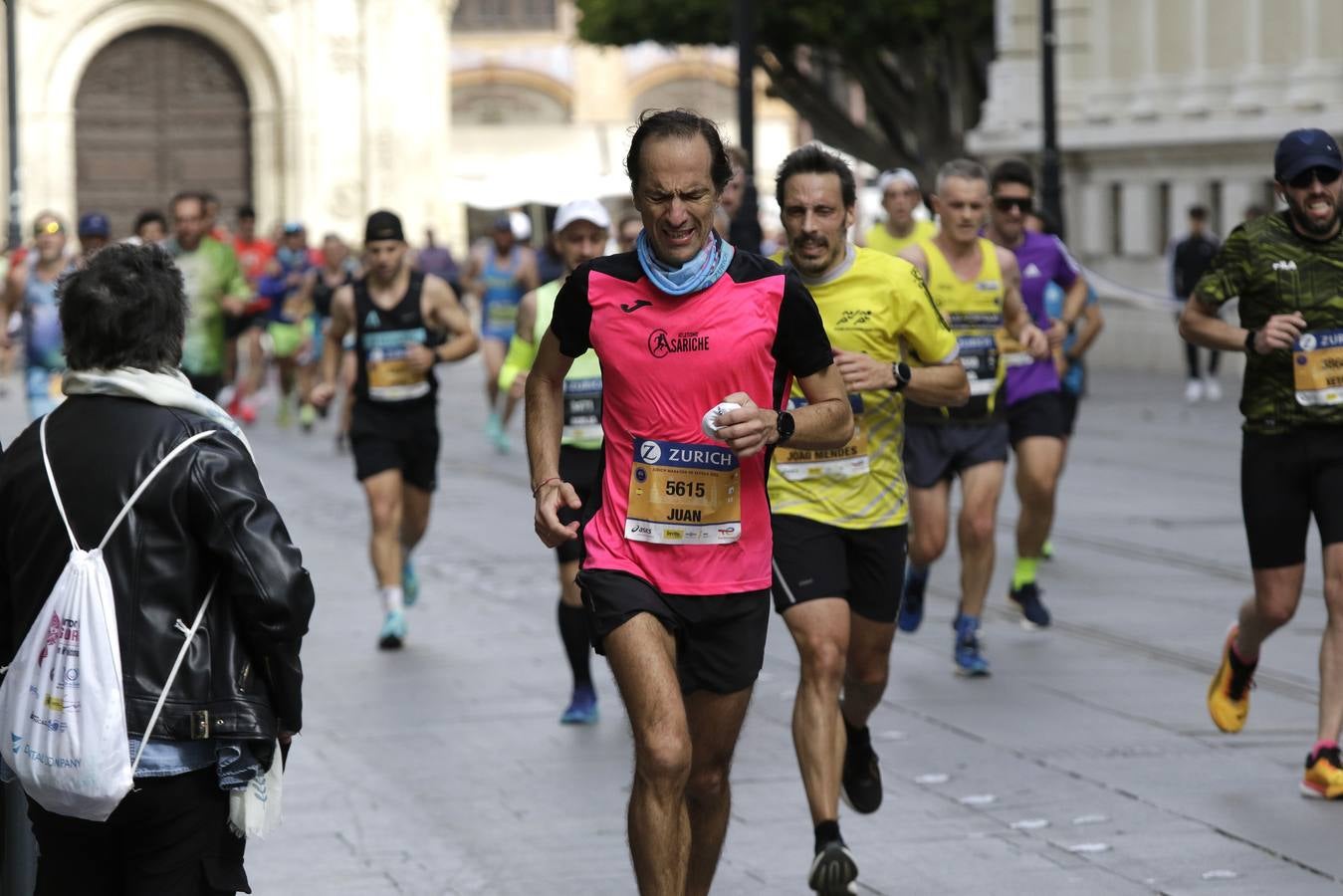 Participantes en el Zurich Maratón de Sevilla 2023