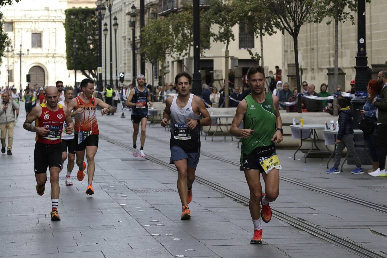Participantes en el Zurich Maratón de Sevilla 2023