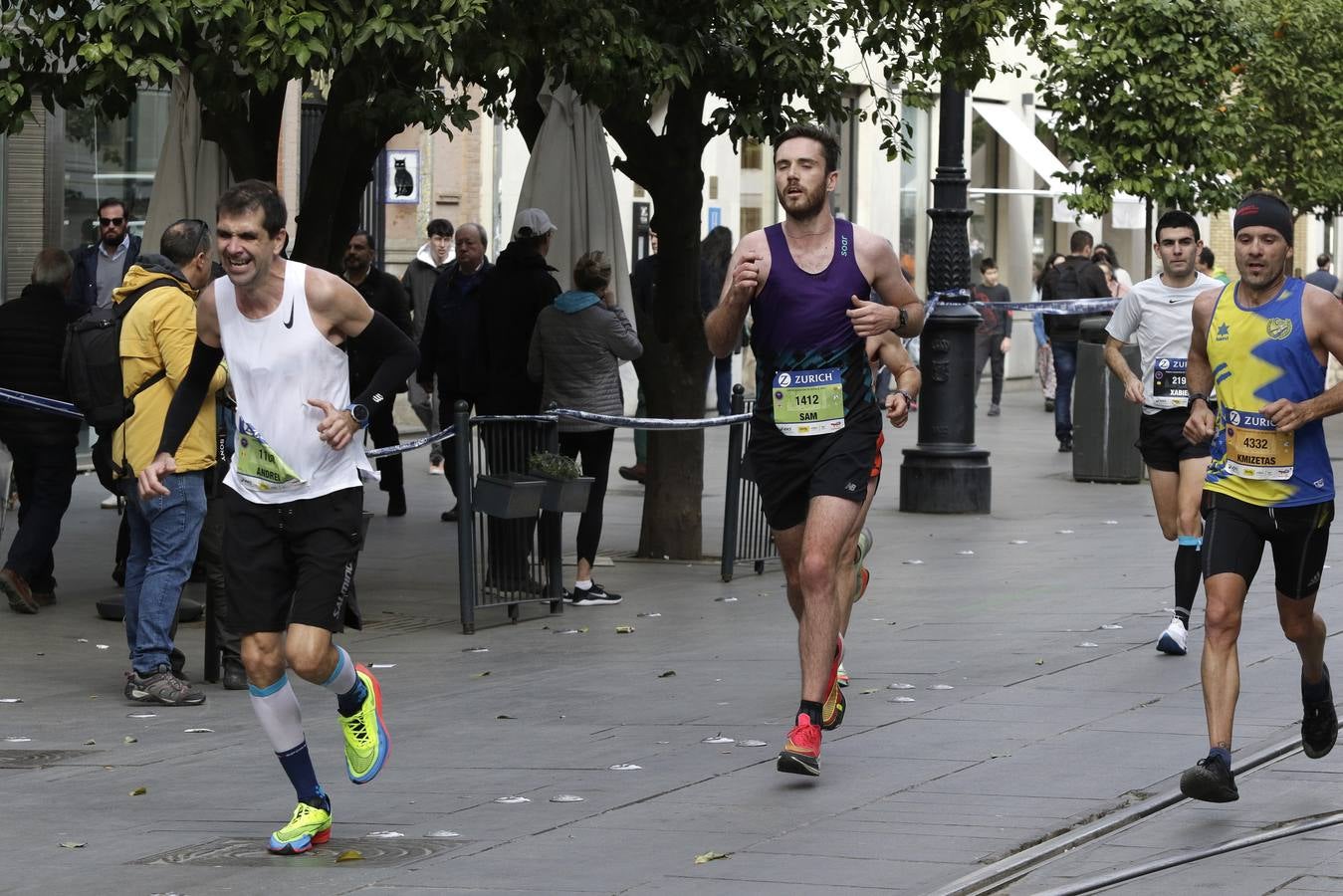 Participantes en el Zurich Maratón de Sevilla 2023