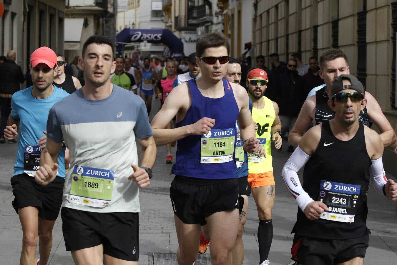Participantes en el Zurich Maratón de Sevilla 2023