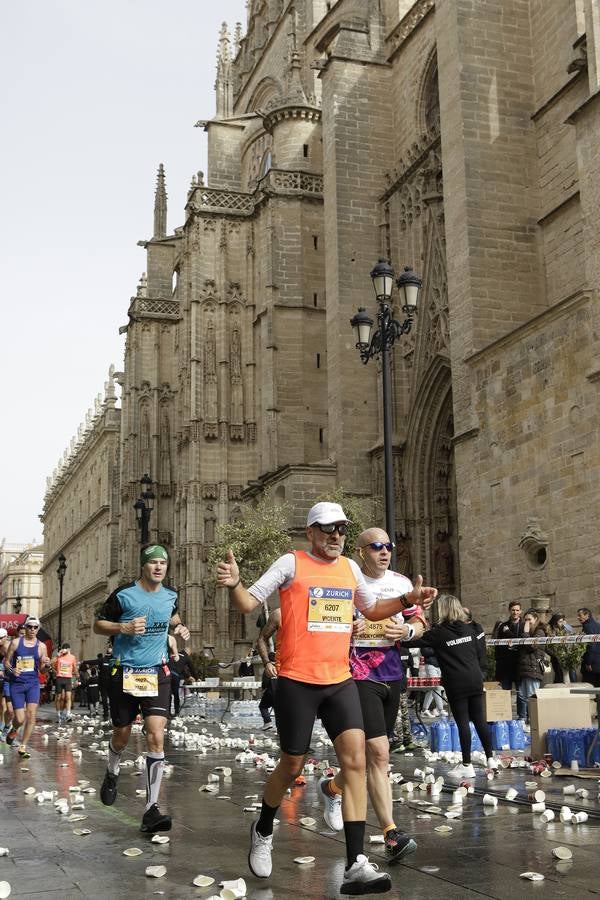 Participantes en el Zurich Maratón de Sevilla 2023