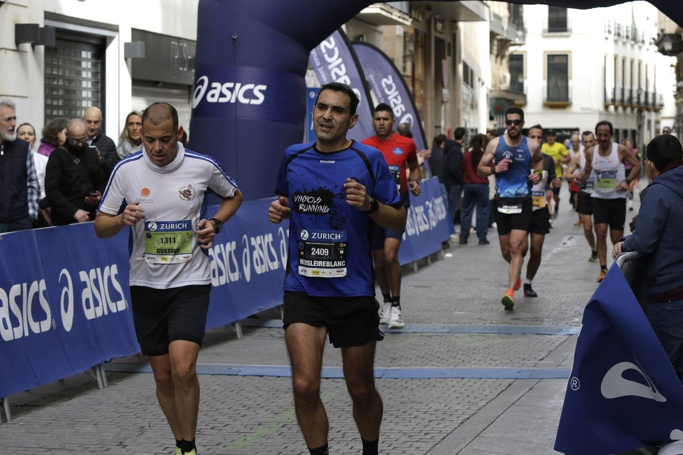 Participantes en el Zurich Maratón de Sevilla 2023