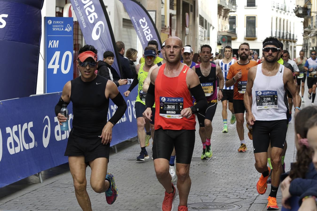 Participantes en el Zurich Maratón de Sevilla 2023