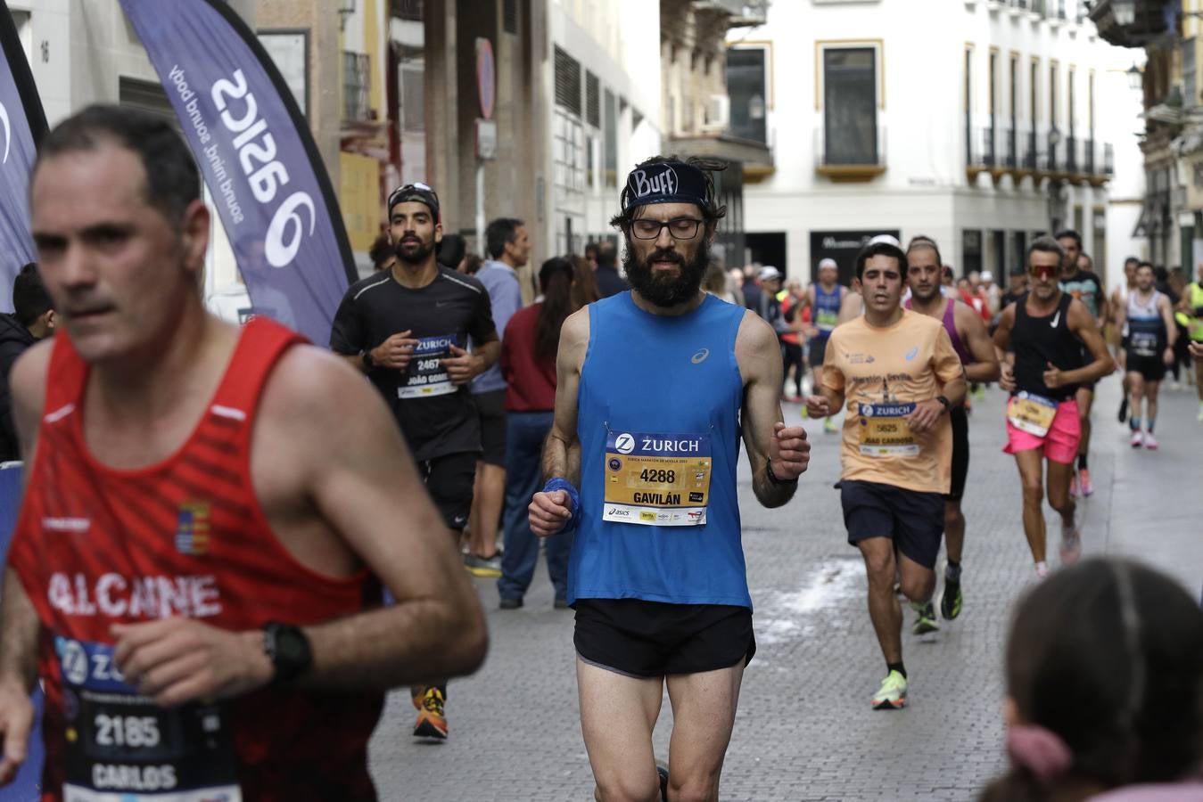 Participantes en el Zurich Maratón de Sevilla 2023