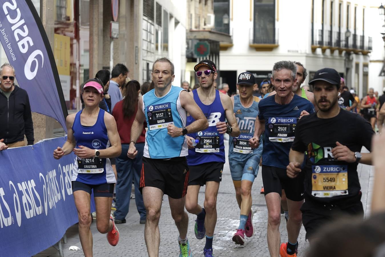 Participantes en el Zurich Maratón de Sevilla 2023