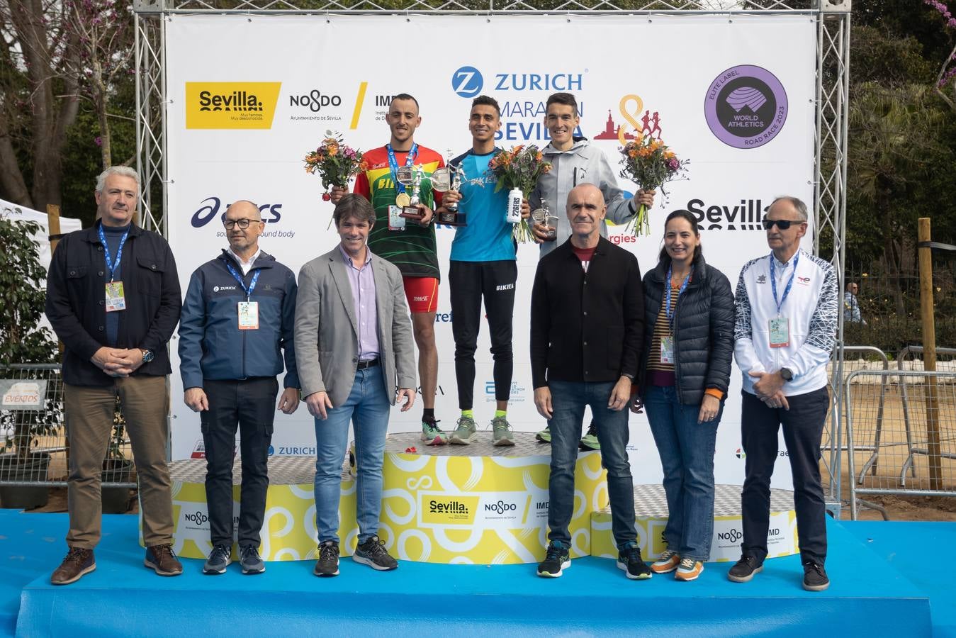 Diferentes momentos del Zurich Maratón Sevilla 2023