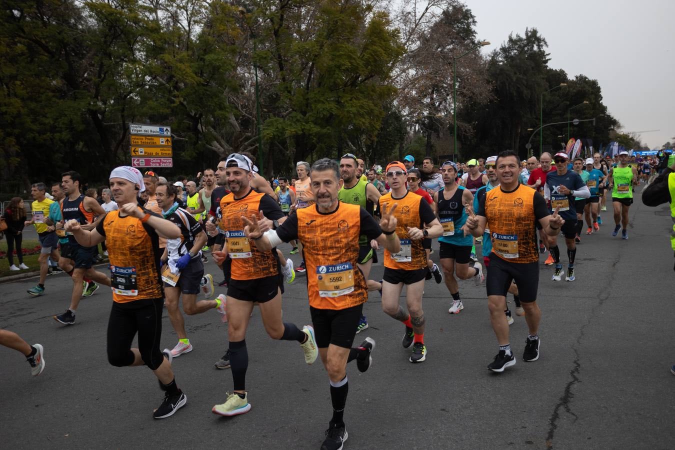 Diferentes momentos del Zurich Maratón de Sevilla 2023