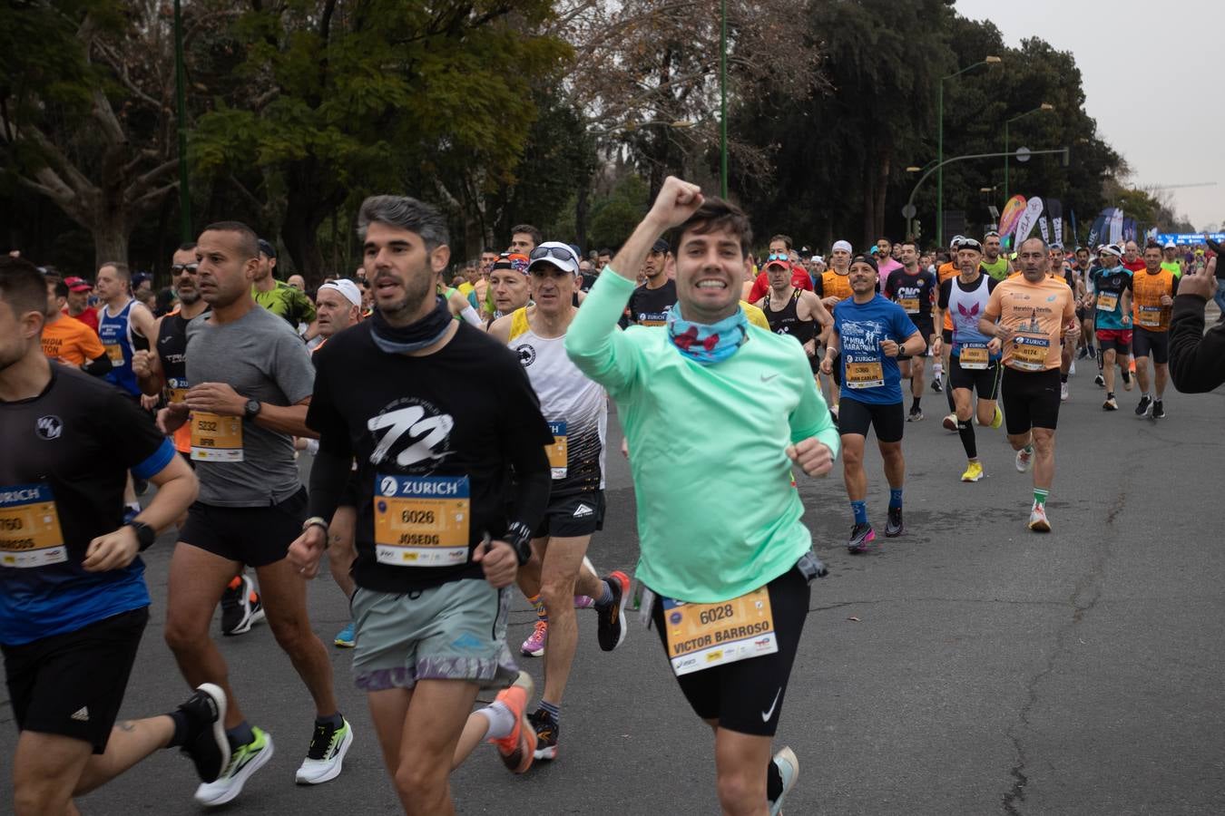 Diferentes momentos del Zurich Maratón de Sevilla 2023