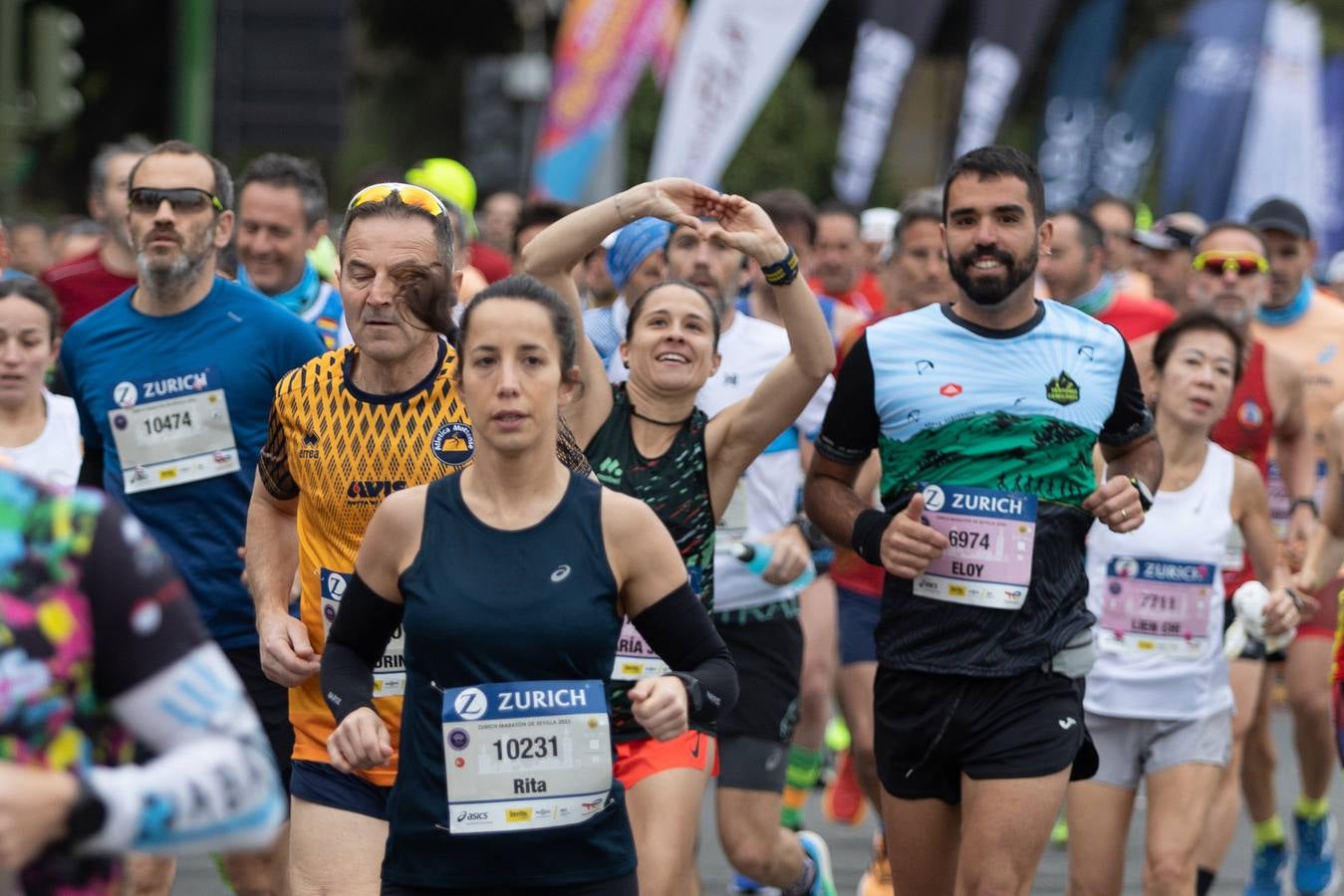 Diferentes momentos del Zurich Maratón de Sevilla 2023