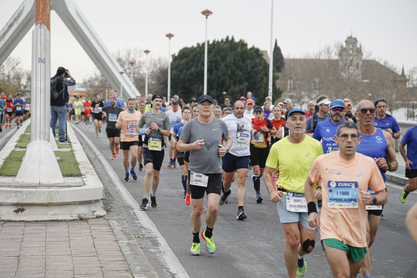 Participantes en el Maratón de Sevilla 2023