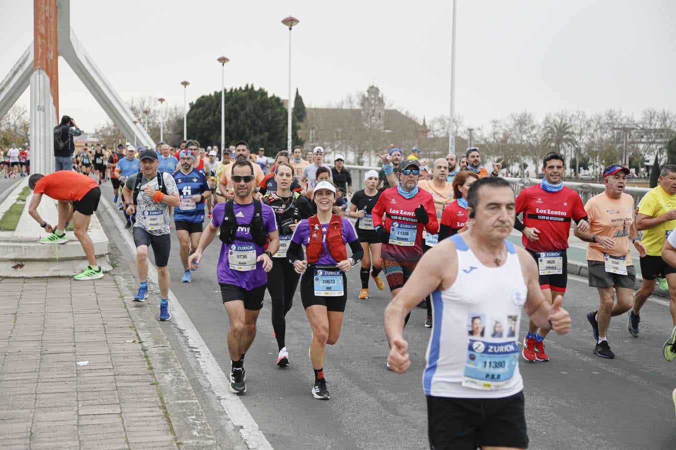 Participantes en el Maratón de Sevilla 2023