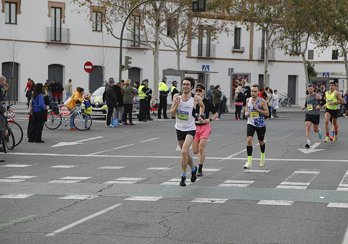 Participantes en el Maratón de Sevilla 2023