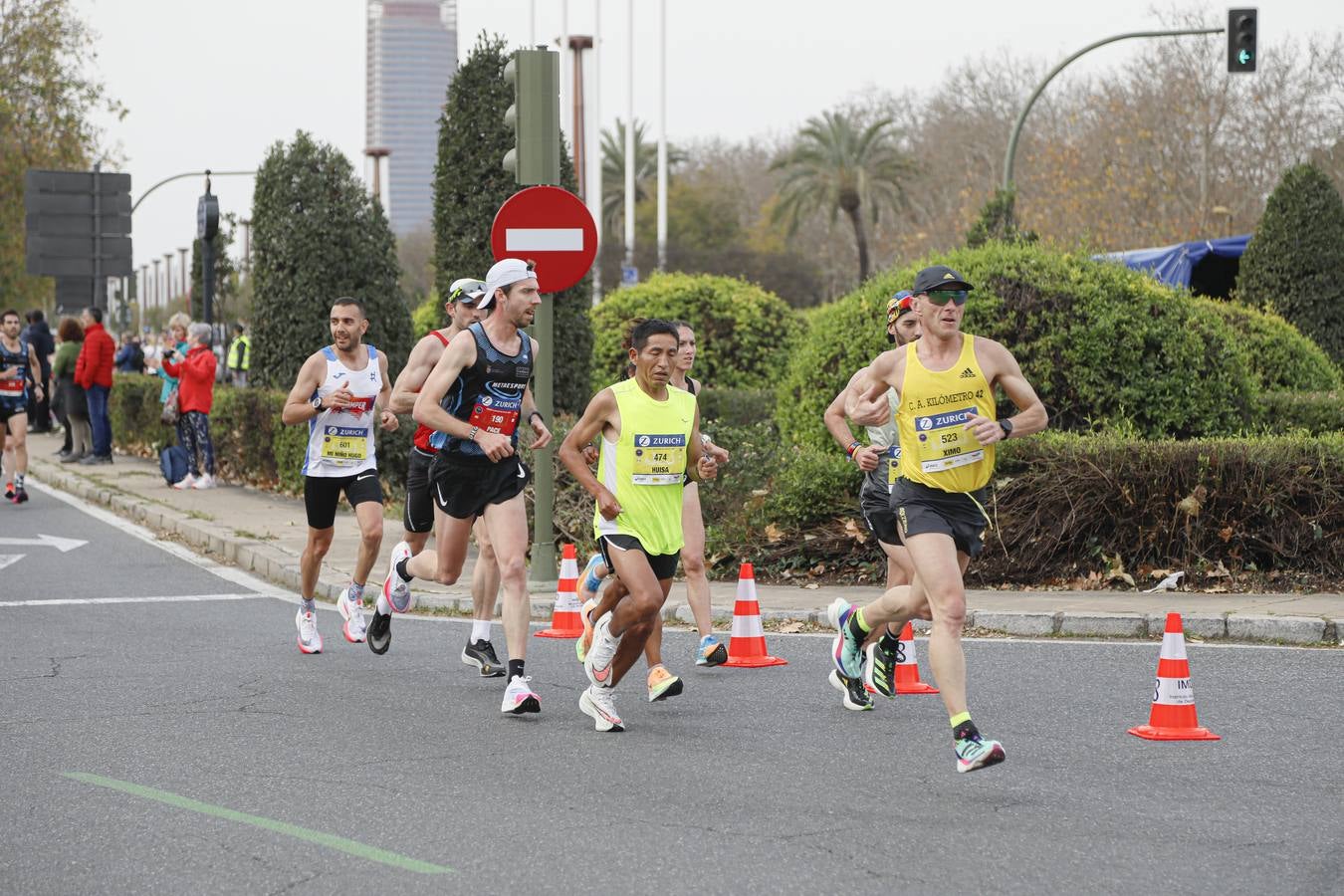 Participantes en el Maratón Sevilla 2023