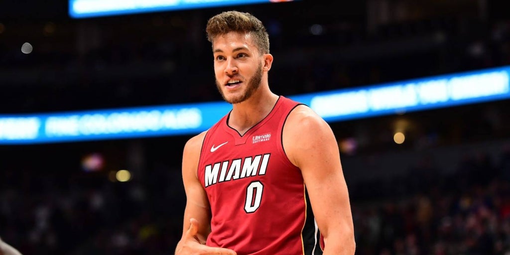 Meyers Leonard, la renuncia del pívot acusado de antisemitismo en la NBA