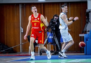 España también gana sin Scariolo