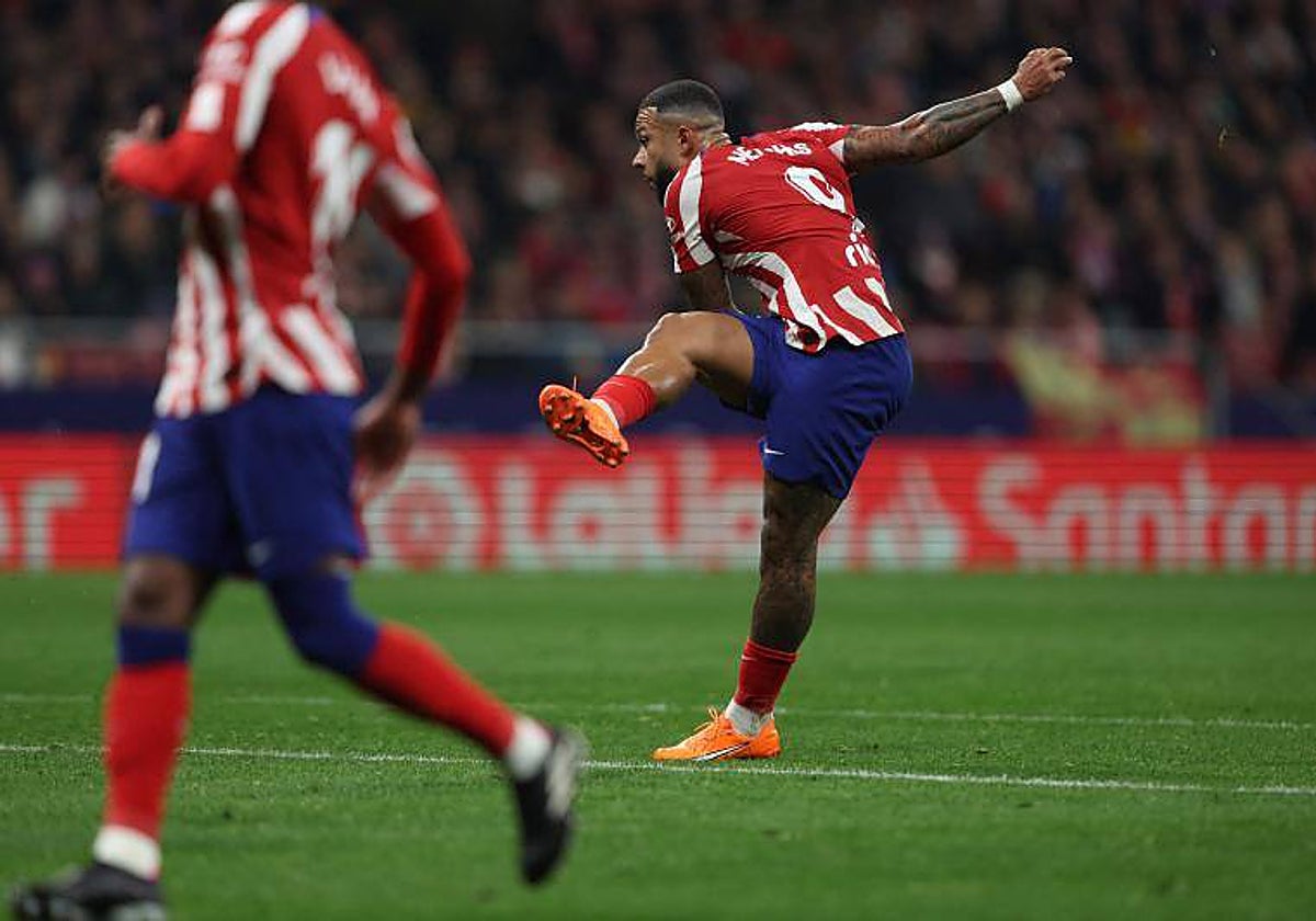 El derechazo de Memphis para el 2-0