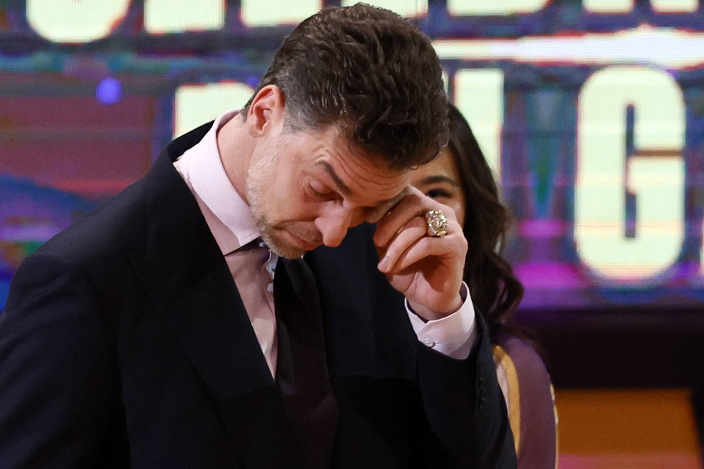 La retirada de la camiseta de Pau Gasol de los Lakers, en imágenes