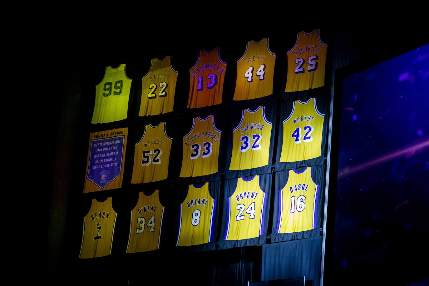 La retirada de la camiseta de Pau Gasol de los Lakers, en imágenes